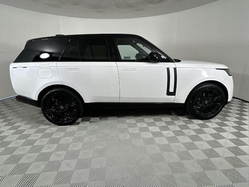 2025 Land Rover Range Rover P400 SE