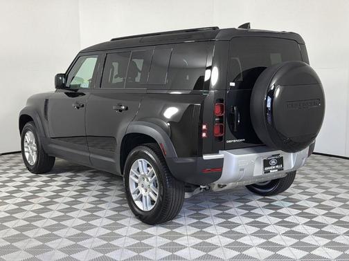 2025 Land Rover Defender P400 S