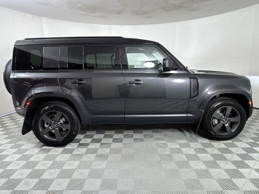 2025 Land Rover Defender P400 S
