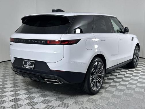 2025 Land Rover Range Rover Sport P360 SE