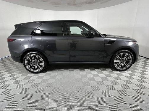 2025 Land Rover Range Rover Sport P360 SE