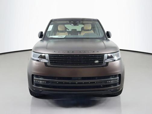 Tourmaline Brown In Satin Finish 2026 Land Rover Range Rover P400 SE
