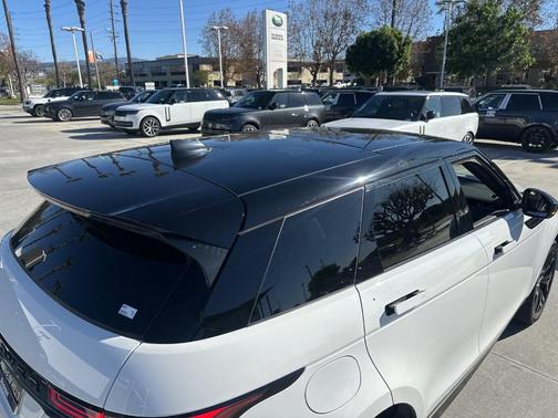 2022 Land Rover Range Rover Evoque R-Dynamic SE