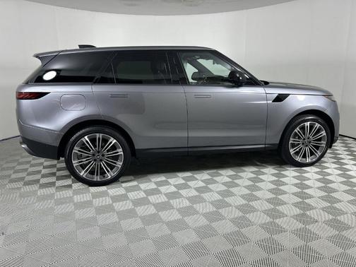 2025 Land Rover Range Rover Sport P360 SE