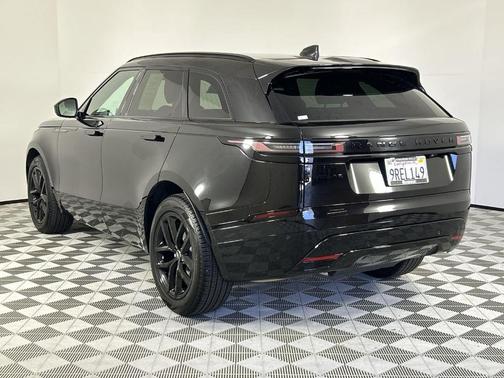 2025 Land Rover Range Rover Velar P250 Dynamic SE