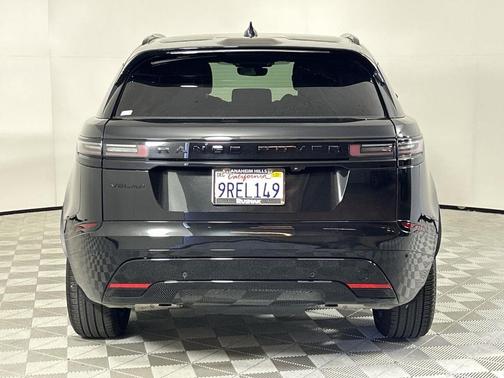 2025 Land Rover Range Rover Velar P250 Dynamic SE