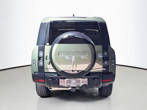 Woolstone Green 2026 Land Rover Defender P400 X-Dynamic SE