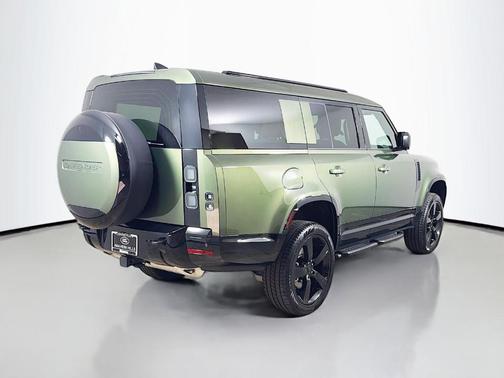 Woolstone Green 2026 Land Rover Defender P400 X-Dynamic SE