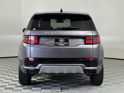 2025 Land Rover Discovery Sport S