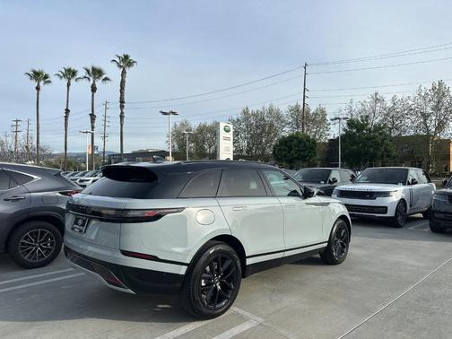 2026 Land Rover Range Rover Velar P250 Dynamic SE
