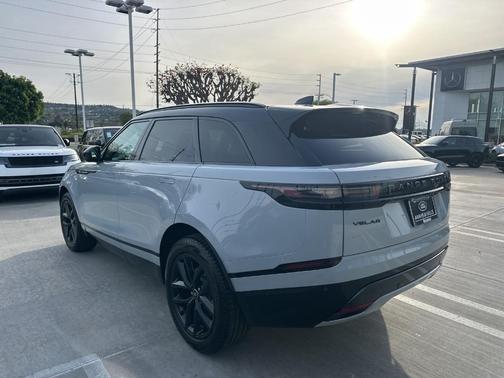 2026 Land Rover Range Rover Velar P250 Dynamic SE