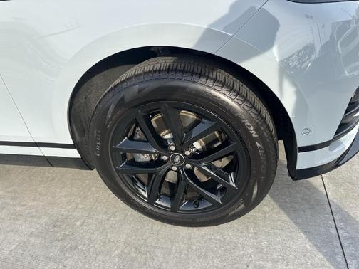 2026 Land Rover Range Rover Velar P250 Dynamic SE