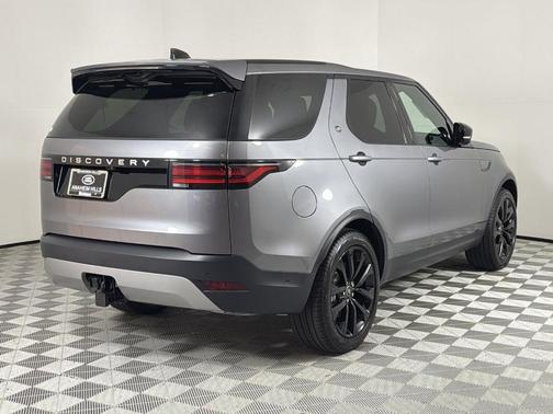 2026 Land Rover Discovery S