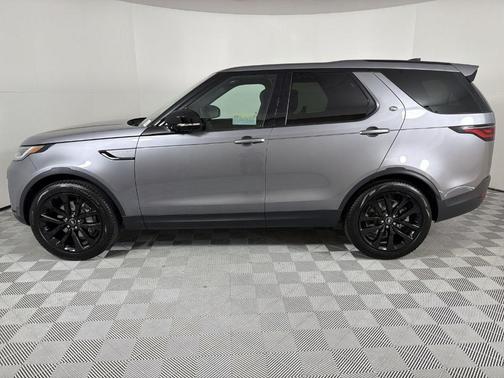 2026 Land Rover Discovery S