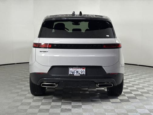 2025 Land Rover Range Rover Sport P360 SE