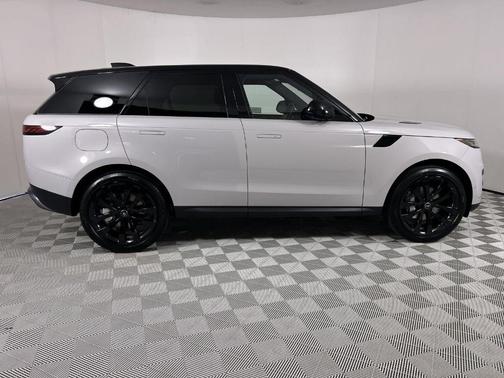 2025 Land Rover Range Rover Sport P360 SE
