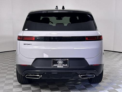 2025 Land Rover Range Rover Sport P360 SE