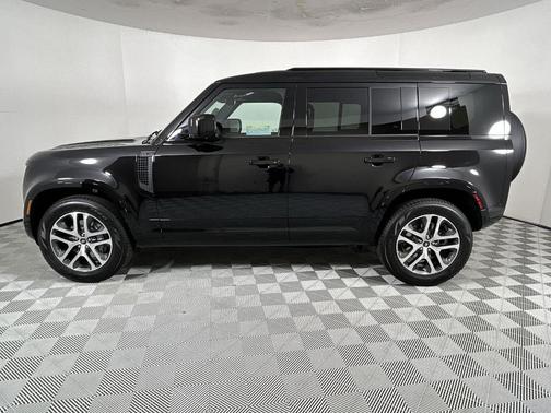 2025 Land Rover Defender P400 X-Dynamic SE