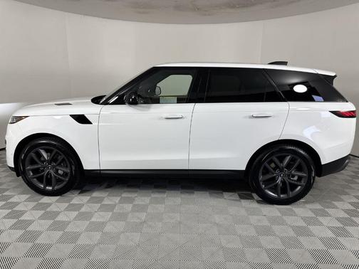 2025 Land Rover Range Rover Sport P360 SE