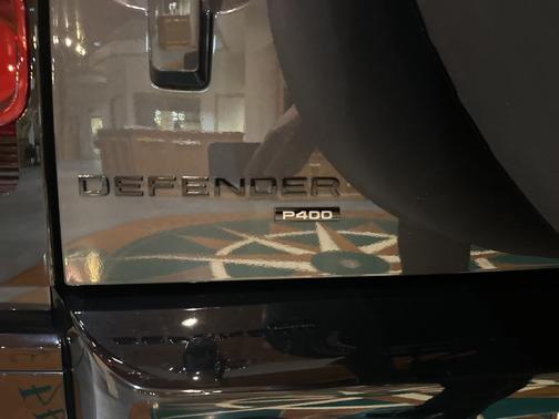 2023 Land Rover Defender 110 X-Dynamic SE