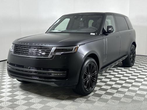 2025 Land Rover Range Rover P400 SE 7 Seat