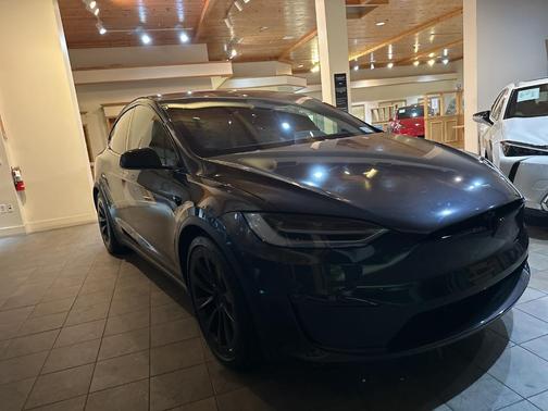 2023 Tesla Model X Standard Range