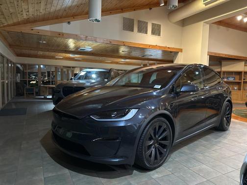 2023 Tesla Model X Standard Range