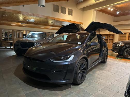 2023 Tesla Model X Standard Range