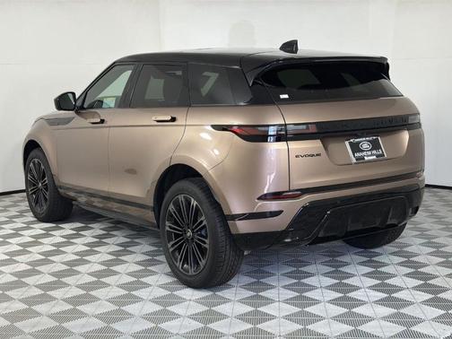 2026 Land Rover Range Rover Evoque Dynamic SE
