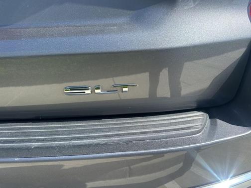 Satin Steel Metallic 2022 GMC Yukon XL SLT