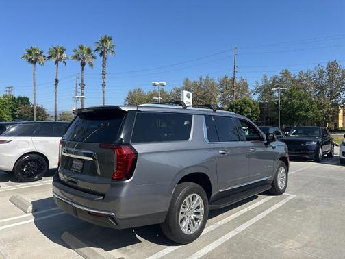 Satin Steel Metallic 2022 GMC Yukon XL SLT