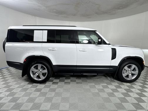 2025 Land Rover Defender P400 S