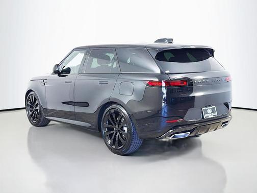 Fuji White 2026 Land Rover Range Rover Sport P460e Dynamic SE