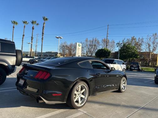 2015 Ford Mustang EcoBoost Premium