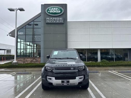 2025 Land Rover Defender P300