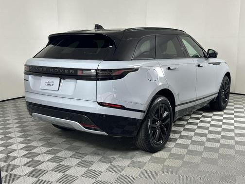 2026 Land Rover Range Rover Velar Dynamic SE