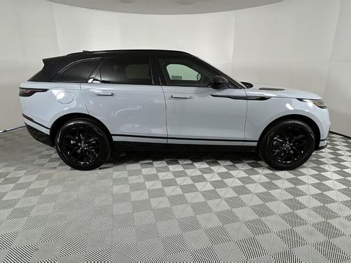 2026 Land Rover Range Rover Velar Dynamic SE