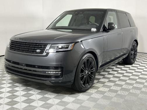 2025 Land Rover Range Rover P530 SE