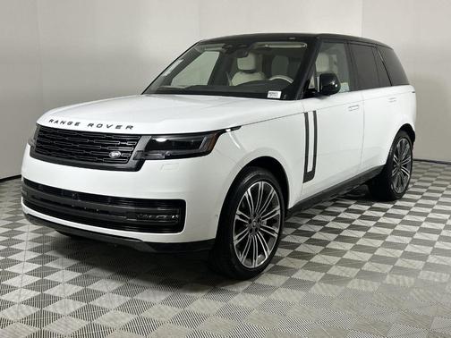 2025 Land Rover Range Rover P530 SE