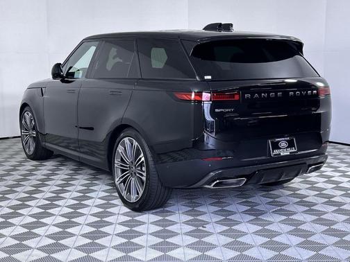 2025 Land Rover Range Rover Sport P360 SE