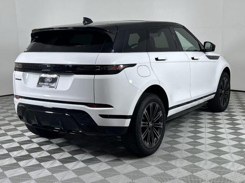 2026 Land Rover Range Rover Evoque Dynamic SE