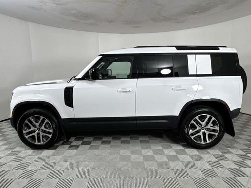 2025 Land Rover Defender P400 S