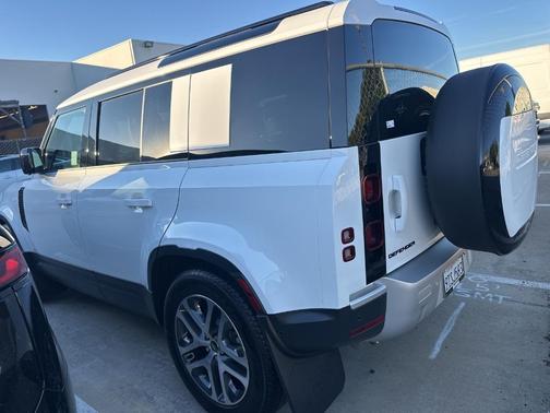 2025 Land Rover Defender P400 S