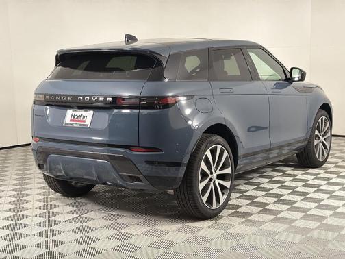 2026 Land Rover Range Rover Evoque Dynamic SE