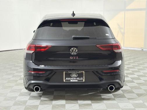 2024 Volkswagen Golf GTI 2.0T SE