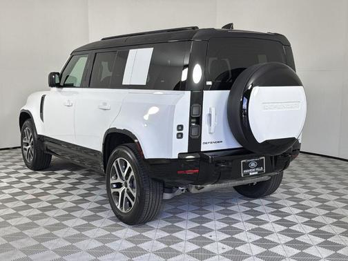 2026 Land Rover Defender P400 X-Dynamic SE