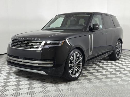 2025 Land Rover Range Rover P400 SE