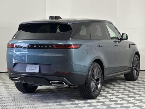 2025 Land Rover Range Rover Sport P360 SE