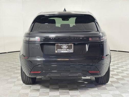 2025 Land Rover Range Rover Velar P400 Dynamic SE