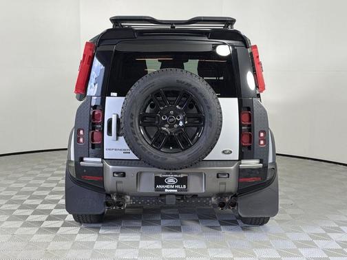 2021 Land Rover Defender 90 X-Dynamic S